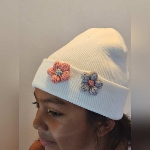 Hand Crafted Upcycled white beanie  hand Crochet pink gray flowers winter hat 8" - Picture 4 of 17